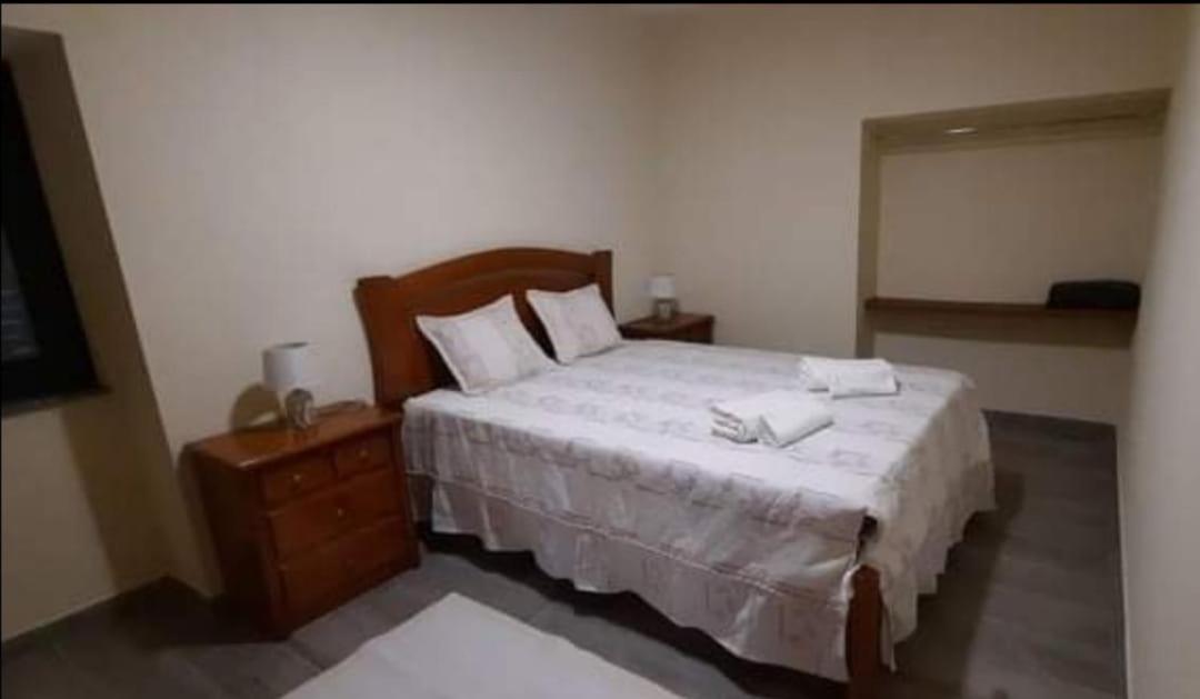 Alojamento Silva Castelo de Paiva Bagian luar foto